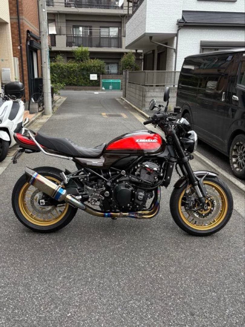 Ｚ９００ＲＳ　ストライカー　フルエキゾーストマフラー ストライカーから2023年モデルのZ900RS(型式：8BL-ZR900K)に適合する