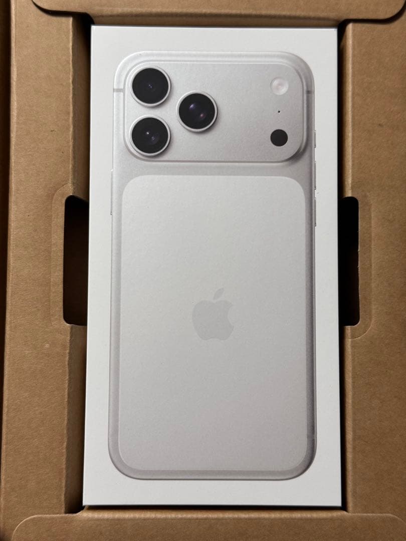 【即日発送】iPhone17Pro Max シルバー　256GB iPhone 17 Pro Max 256GB シルバー with AppleCare+: Apple Rewards