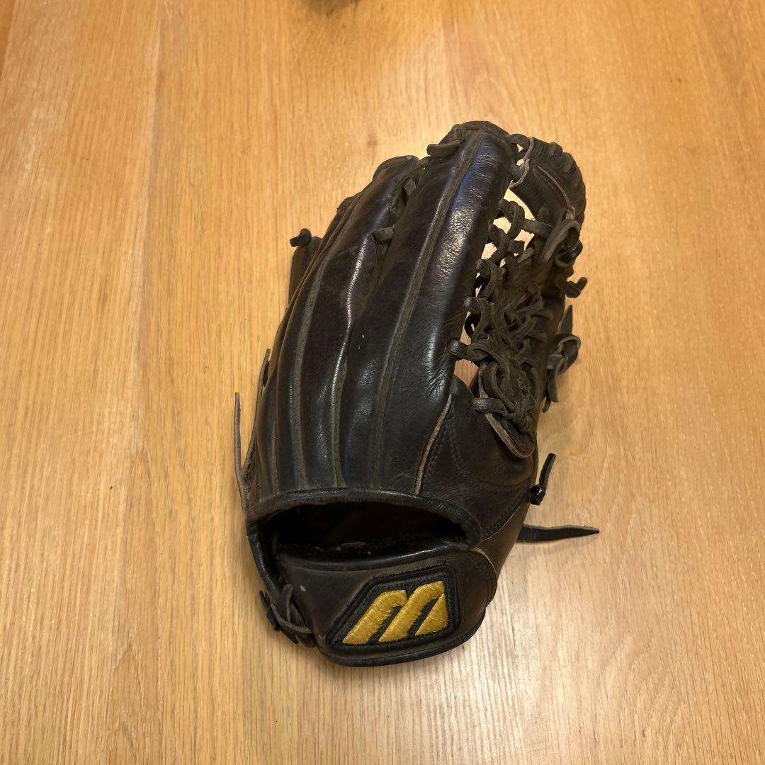 ミズノプロ　外野用　硬式野球グローブ 黒 レザー　ビックＭ ミズノプロ 硬式 グローブ グラブ 外野手用 サイズ18N 限定皮革 右投げ