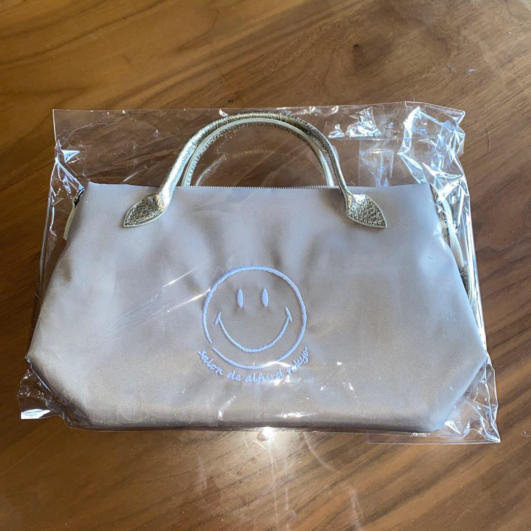 サロンドアルファード スマイル バッグインバッグ ベージュ×ゴールド