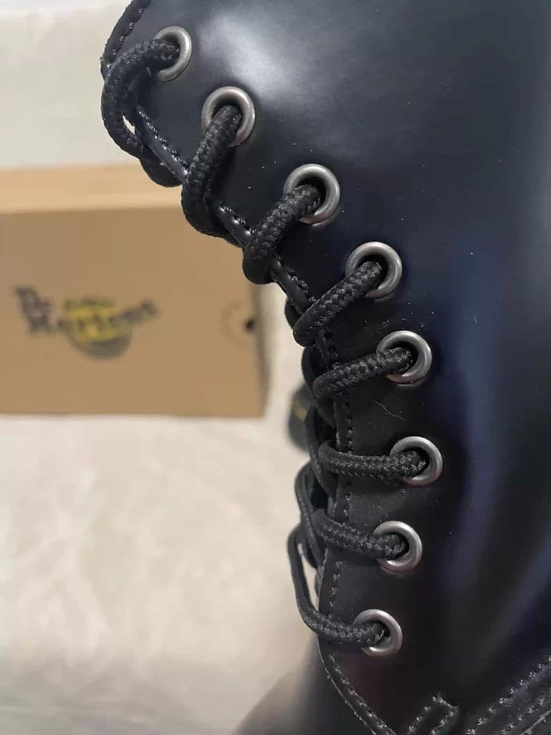 Dr.Martens 厚底 8穴 ハイカット マーチンブーツ レディース2