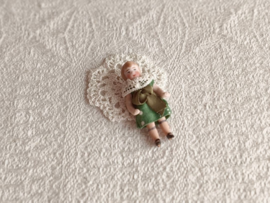 * mini doll ❀ * 親指姫のような 小さな女の子