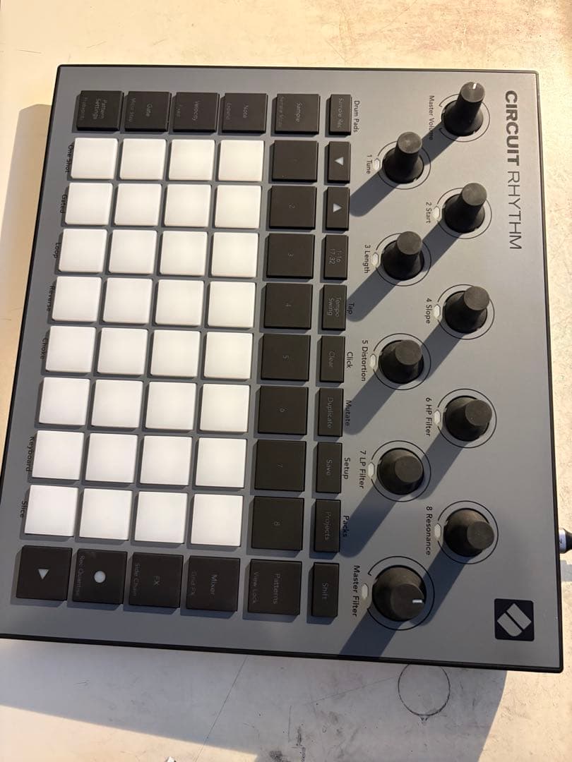 Circuit Rhythm サンプラー NOVATION ( ノベーション ) Circuit Rhythm スタンドアローン