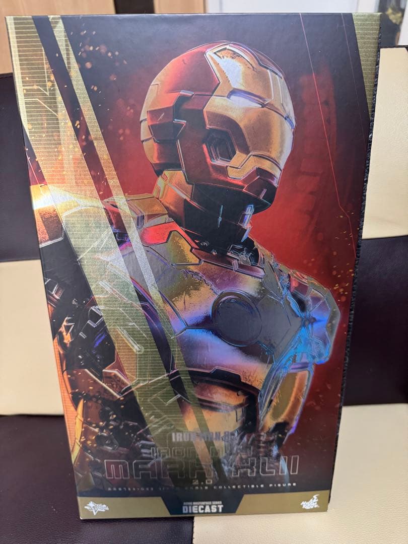 ホットトイズ　DIECAST 新品 アイアンマン　マーク42(2.0版) アイアンマン3』アイアンマン・マーク42の「2.0版」アクション