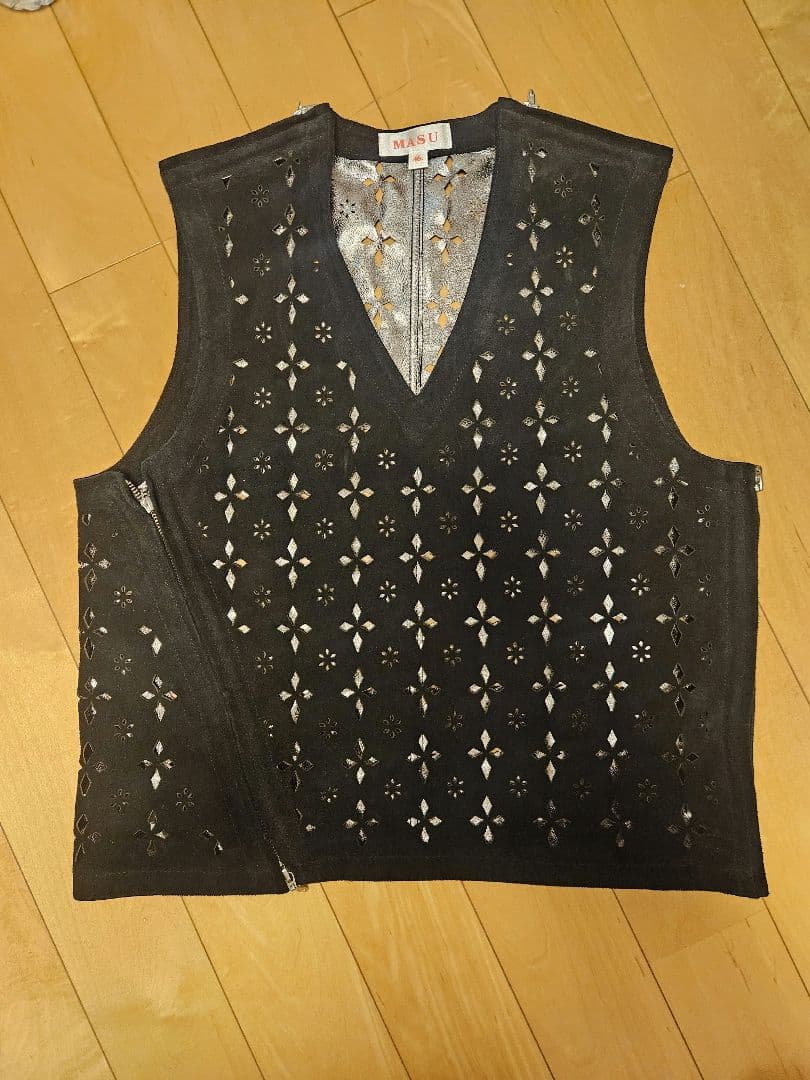 トップス DIAMOND CUT LEATHER VEST masu LIMITED TIME OFFER! $89 Diamond Pattern Club Vest with Premium