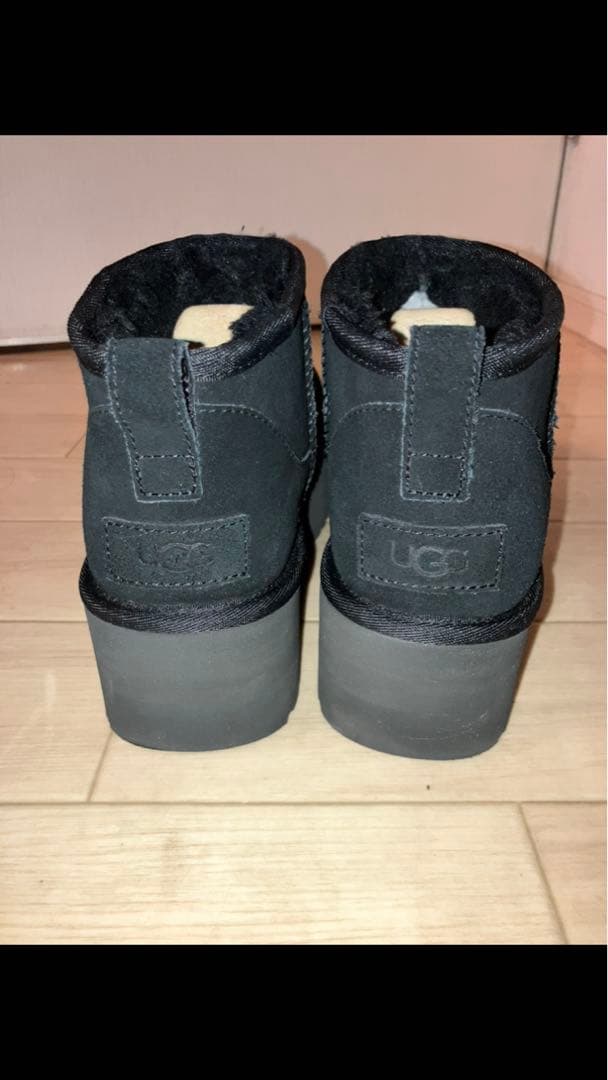 UGG Classic Ultra Mini Platform ブラック　美品 Ugg Classic Platform Ultra Mini Boots (Water Resistant)