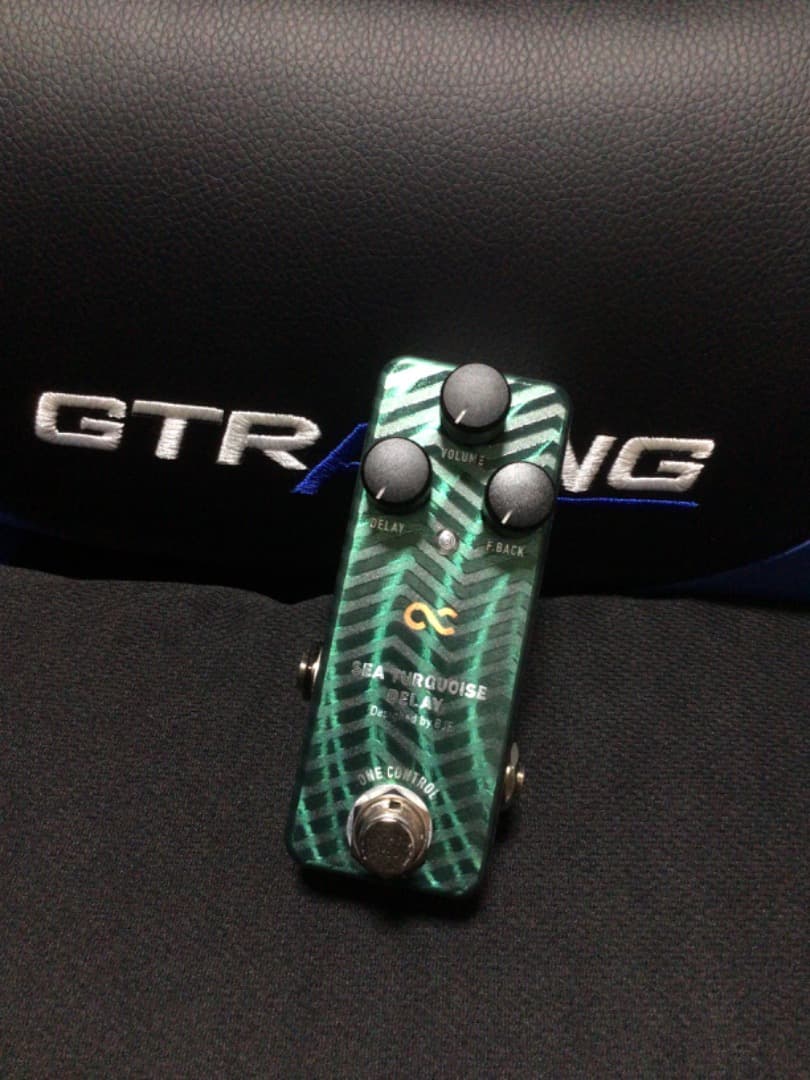 One Control　SEA TURQUOISE DELAY Amazon.com: One Control Sea Turquoise Delay Effects Pedal