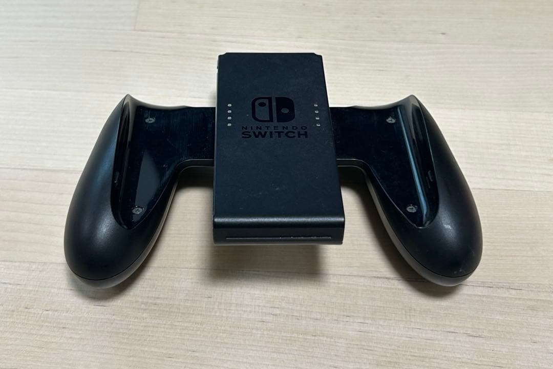 Nintendo Switch 本体 箱付属品完備 動作確認済 目立った傷なし - メルカリ