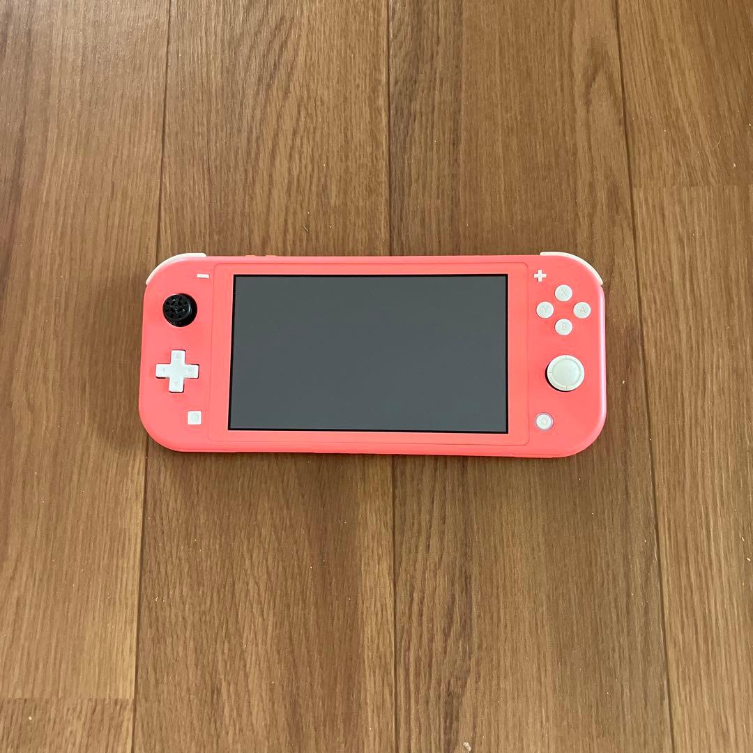 任天堂SwitchLite 左スティックのカバーなし スイッチライトのスティックが故障！触れていなくても上方向に進んで