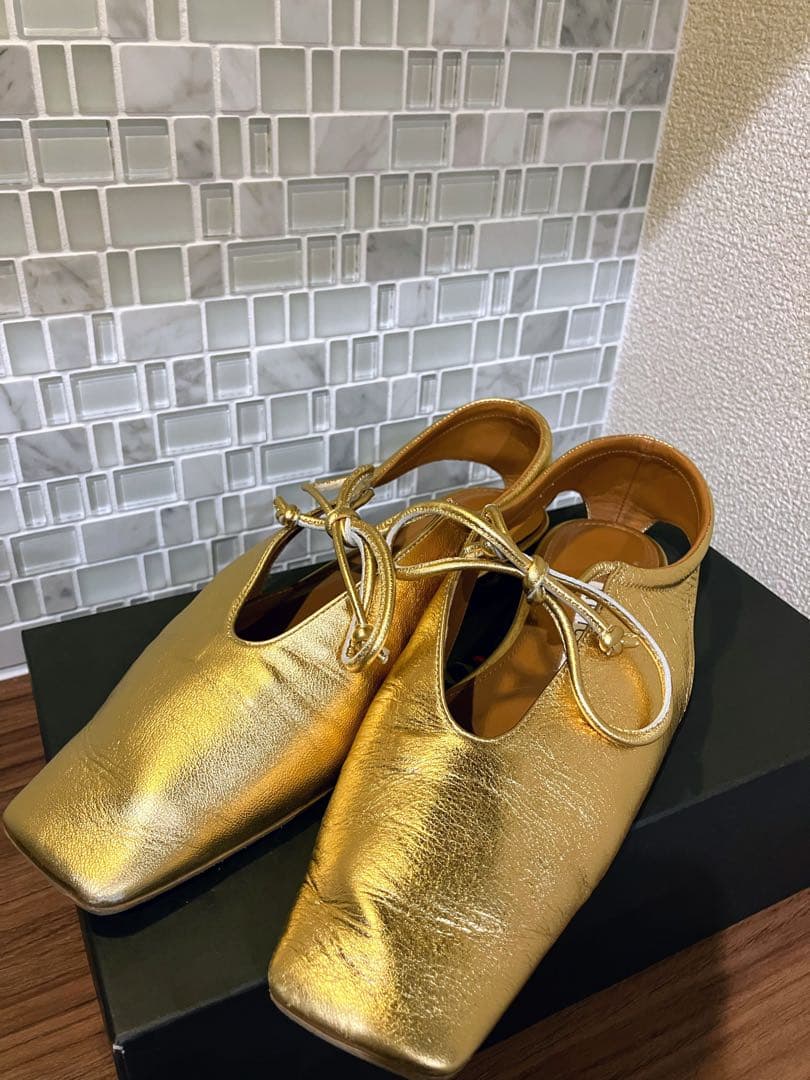 美品　PIPPICHIC AMBERCOCO ゴールド シューズ35 1/2 Pippichic（ピッピシック）の「PIPPICHIC AMBER COCO（）」 - WEAR