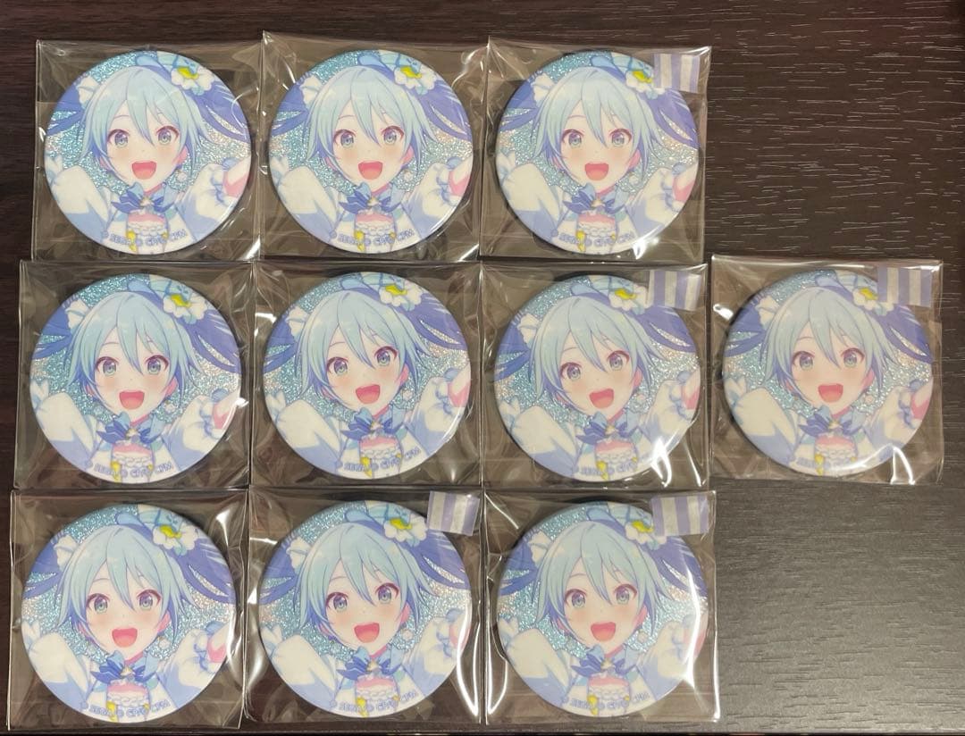 プロセカ グリッター缶バッジ 初音ミク - メルカリ