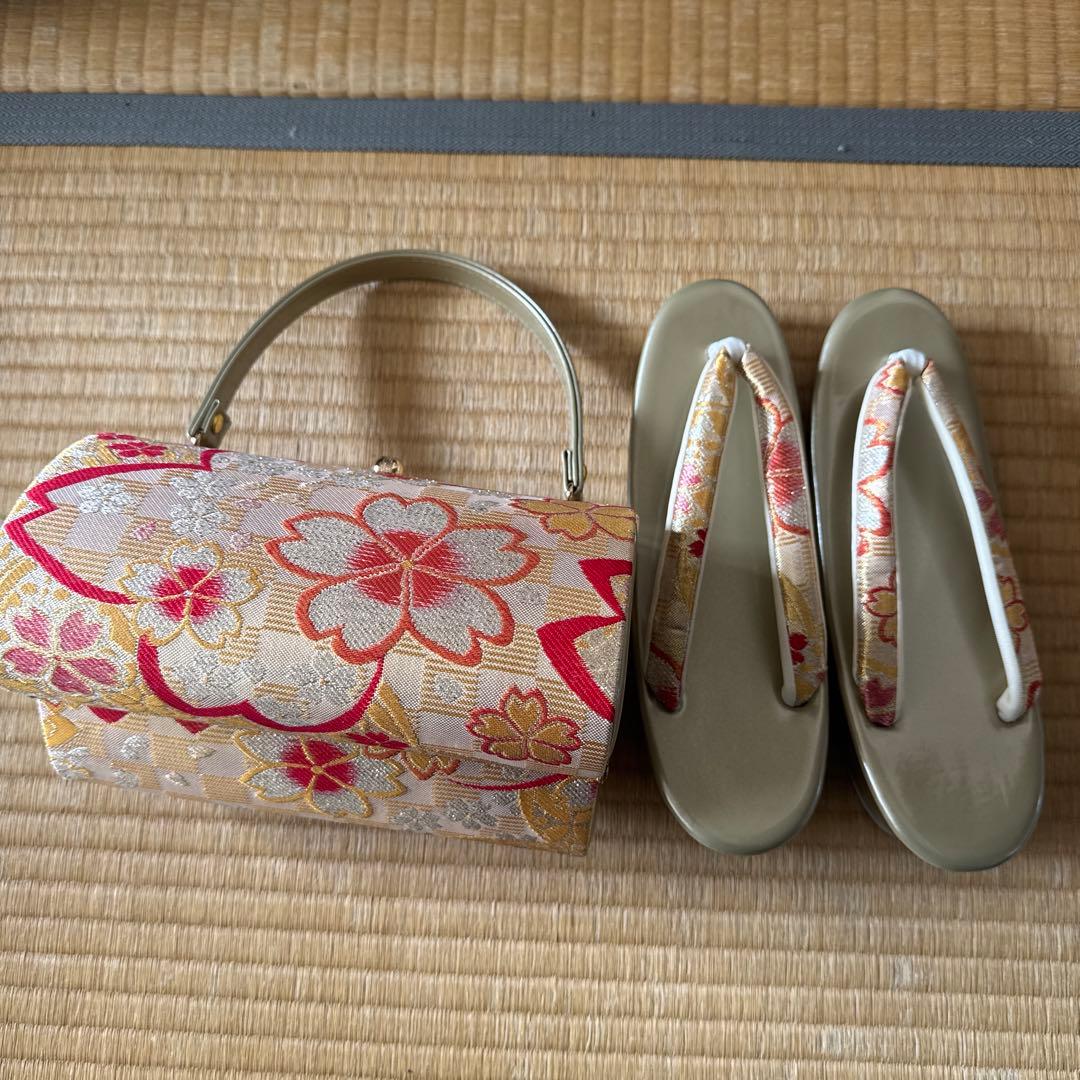 振袖用バッグと下駄のセット（箱あり） 草履バッグセット
