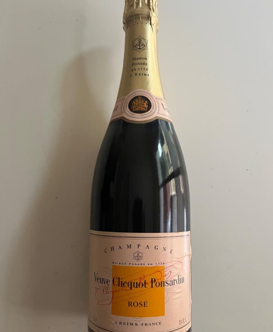 Veuve Clicquot Ponsardin ロゼラベル Veuve Clicquot Ponsardin Brut Rose Champagne - 750ml – CultWine