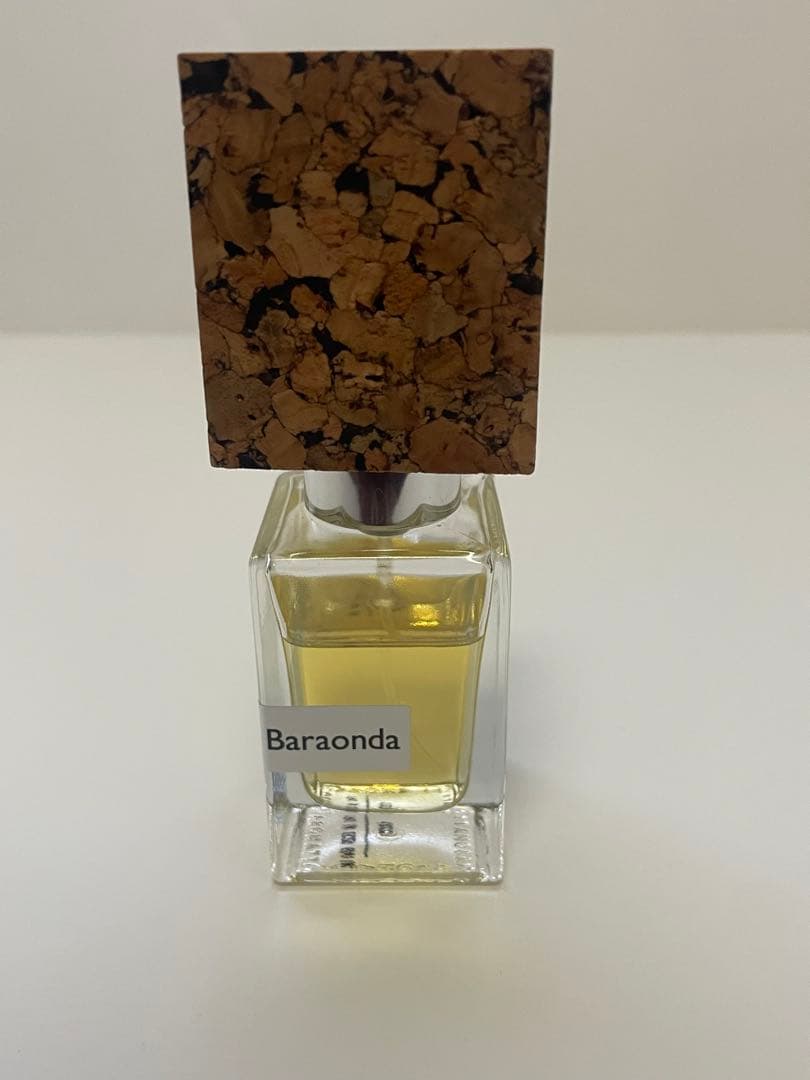 バラオンダ　ナーゾマット　エキストレド パルファム　30ml Nasomatto_BARAONDA_5_1600x.jpg