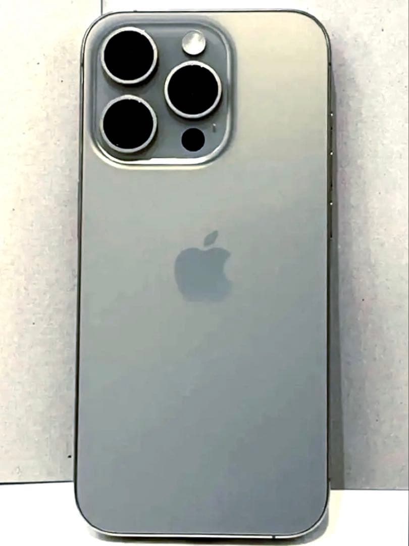iPhone 15 Pro 256G 89%バッテリー　グレー Used iphone 15 Pro 256G Battery health 87% Super clean ‼️Only 780
