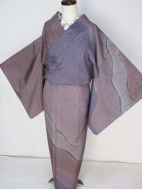 未着用に近い！本場縞大島紬＊寿紬工場＊たたき染め＊訪問着＊横幅大＊１６５ｃｍ 2392fd484714b2a420e3f28c25ae3d