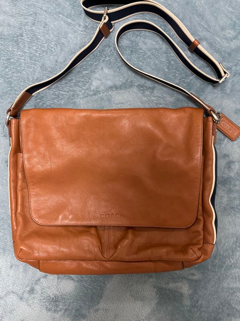コーチCOACHレザーメッセンジャーバッグ COACH（コーチ） 《クーポン配布中》コーチ ショルダーバッグ レザー