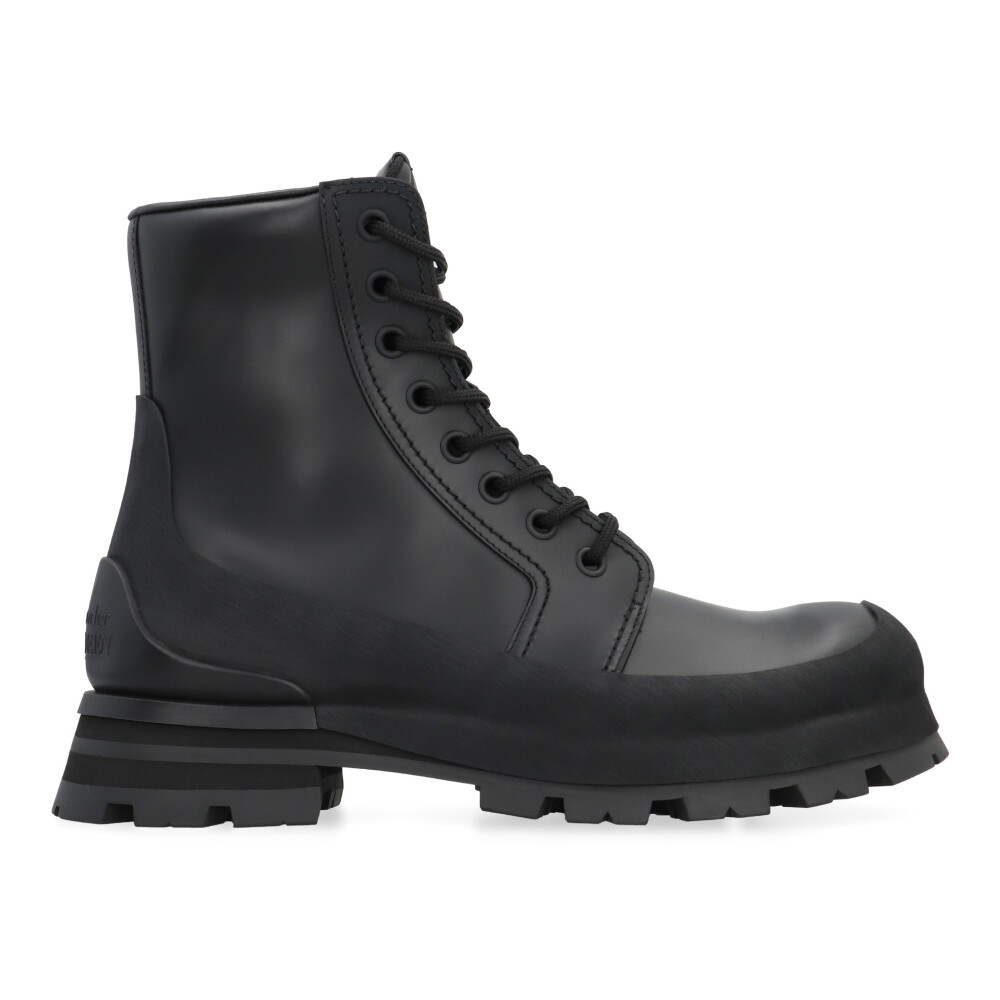 Shop Boots from Alexander McQueen online on Miinto